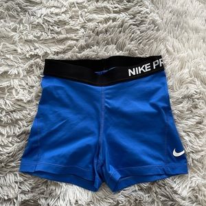 Nike pro short shorts